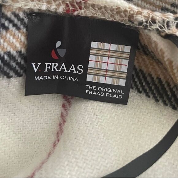 V Fraas ruana wrap/poncho/shawl in plaid - Picture 2 of 2